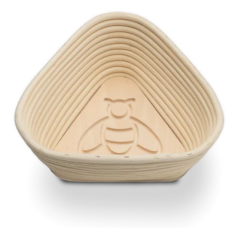 Engraved triangular proofing baskets